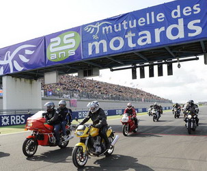 Sur la piste de Magny-Cours